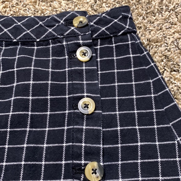 plaid skirt - Picture 2 of 4